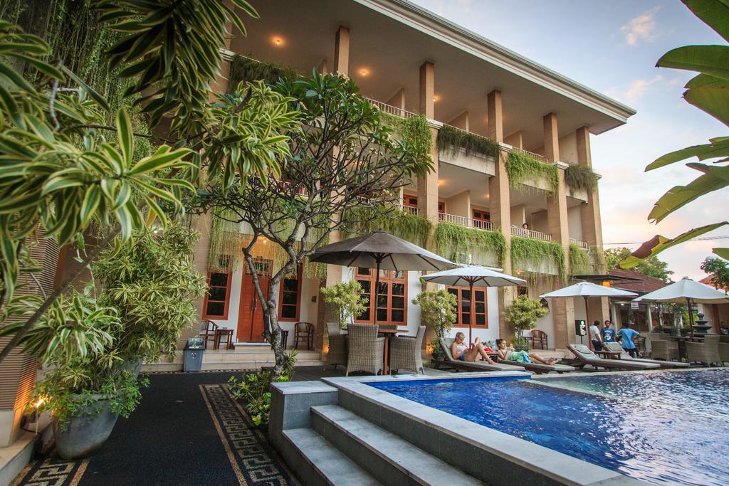 Wisma tamu Anyar 2*
